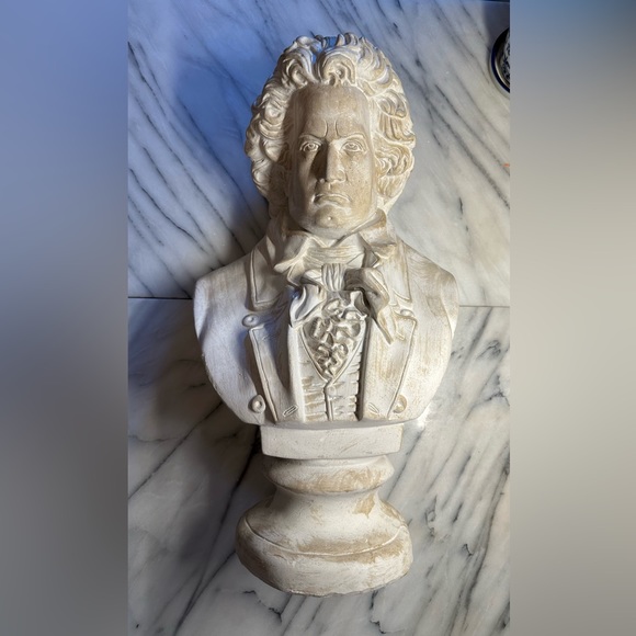 LUDWIG VAN BEETHOVEN SCULPTURE STATUE 20 INCHES TALL TWENTY TO INCHES TALL - Picture 1 of 6